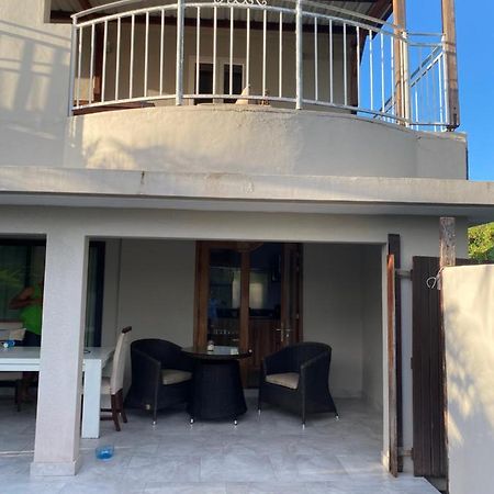 Colonial Cocoon Studio La Gaulette Exterior foto